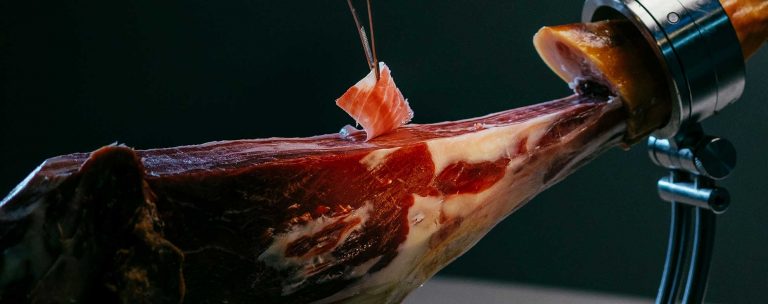 Jamón de Bellota 100% Raza Ibérica +7.5 Kg Aprox. Joya Gastronómica de Salamanca - Imagen 4